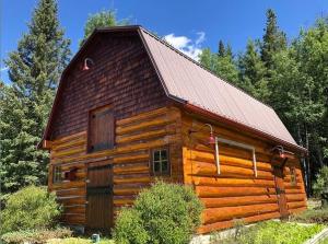 Bragg Creek Log Homes