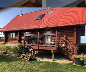 Bragg Creek Log Homes