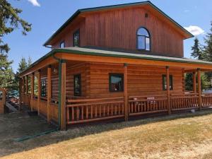 Bragg Creek Log Homes