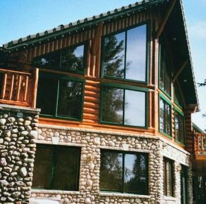Bragg Creek Log Homes