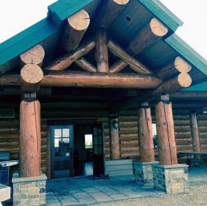Bragg Creek Log Homes