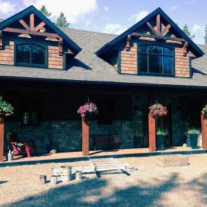 Bragg Creek Log Homes