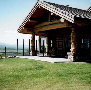 Bragg Creek Log Homes